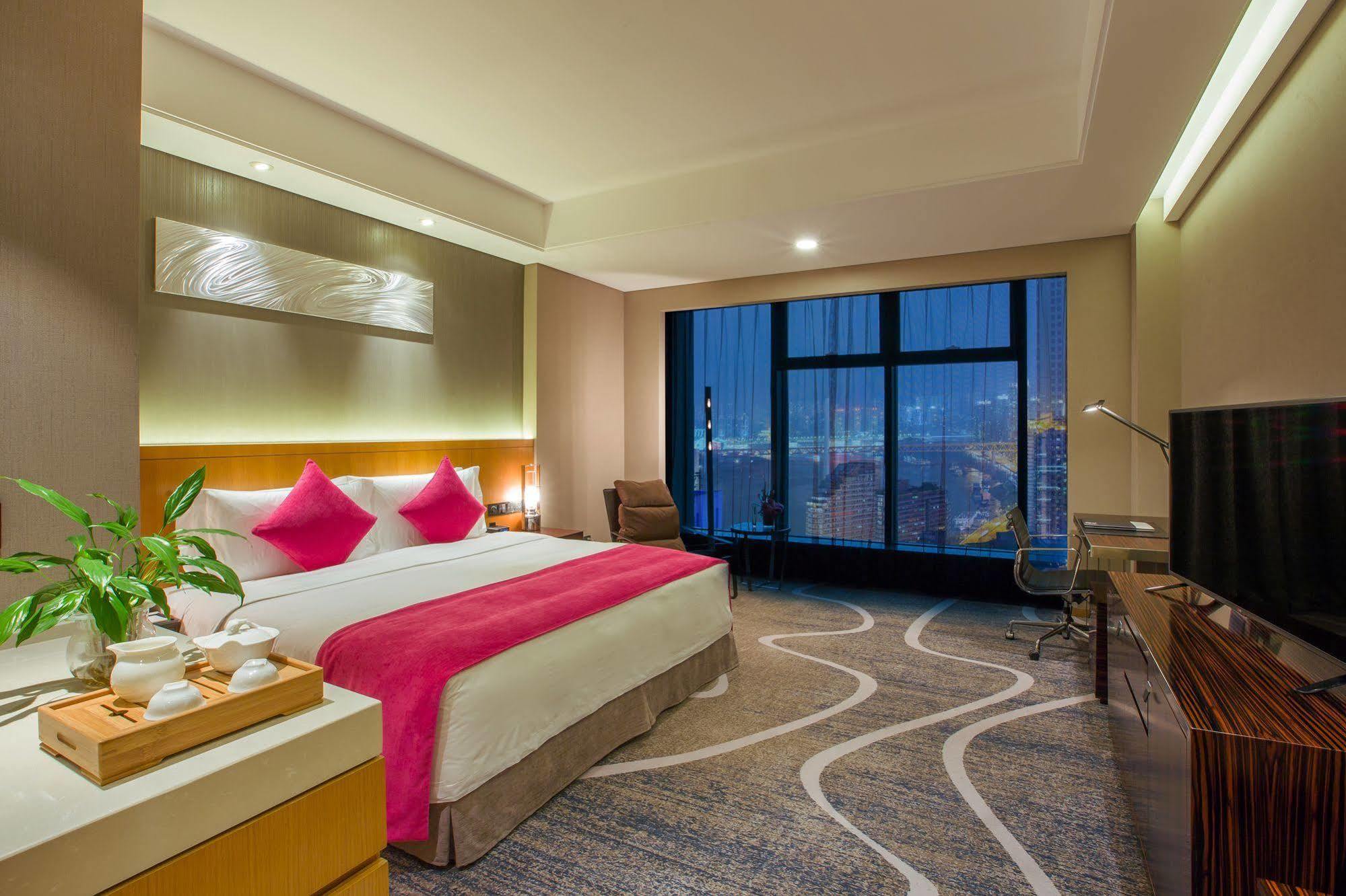 C Plaza Hotel Yuzhong Εξωτερικό φωτογραφία